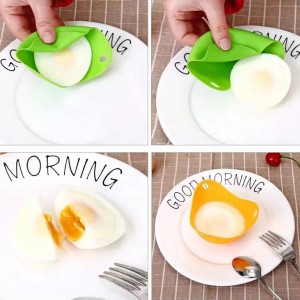 Non-stick silicone poached egg mold